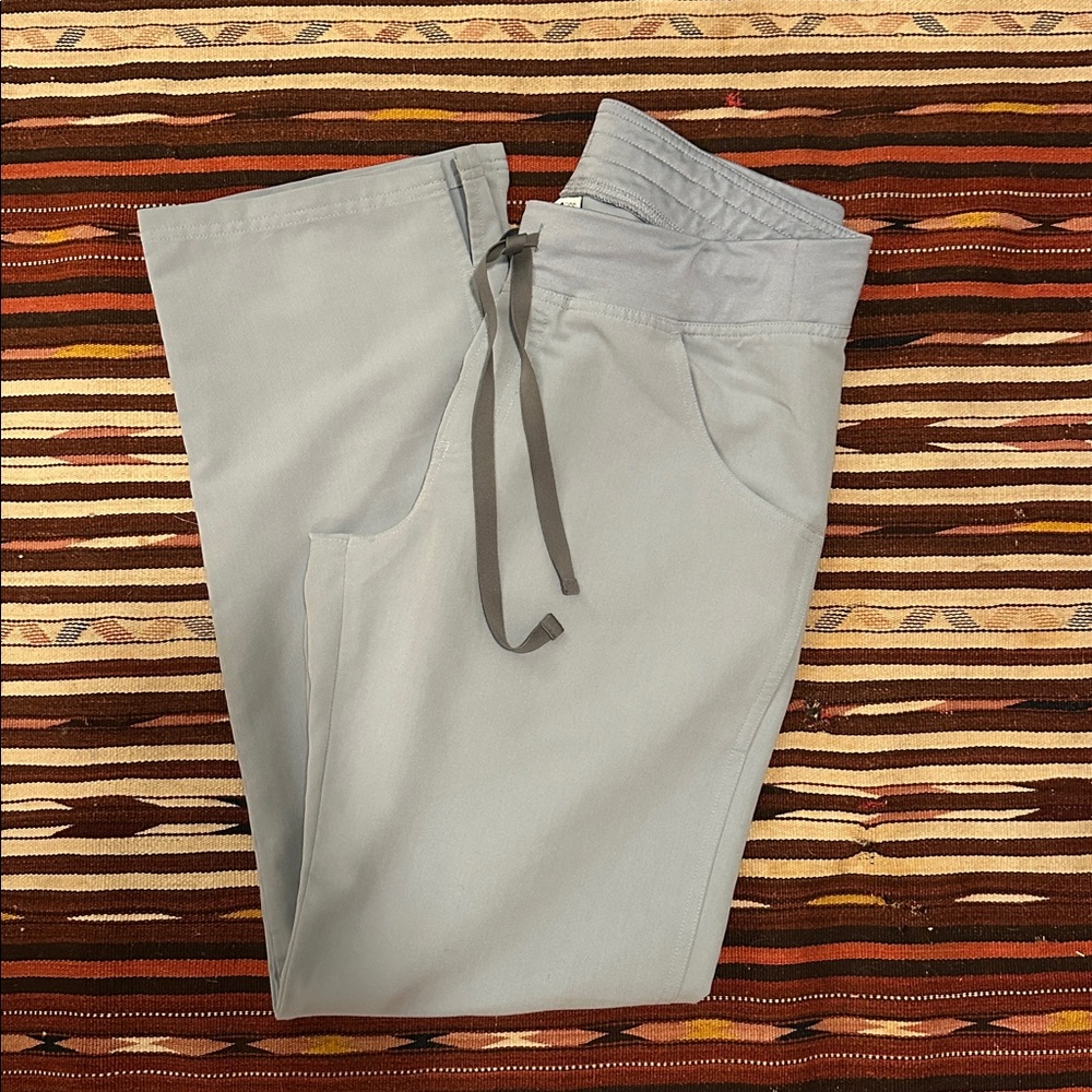 Figs dusty blue kade pant